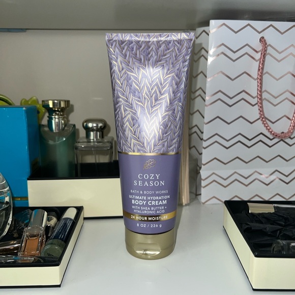 Bath & Body Works Bundle!! - Picture 4 of 14